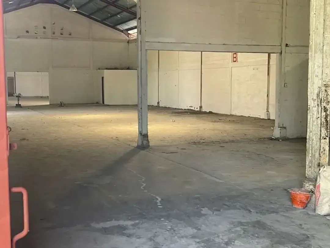 Gudang Siap Operasional dengan Kantor dan Fasilitas Lengkap Akses Jalan 16 Meter di Area Bisnis Cargo Ubung Bali - Image 5 of 7