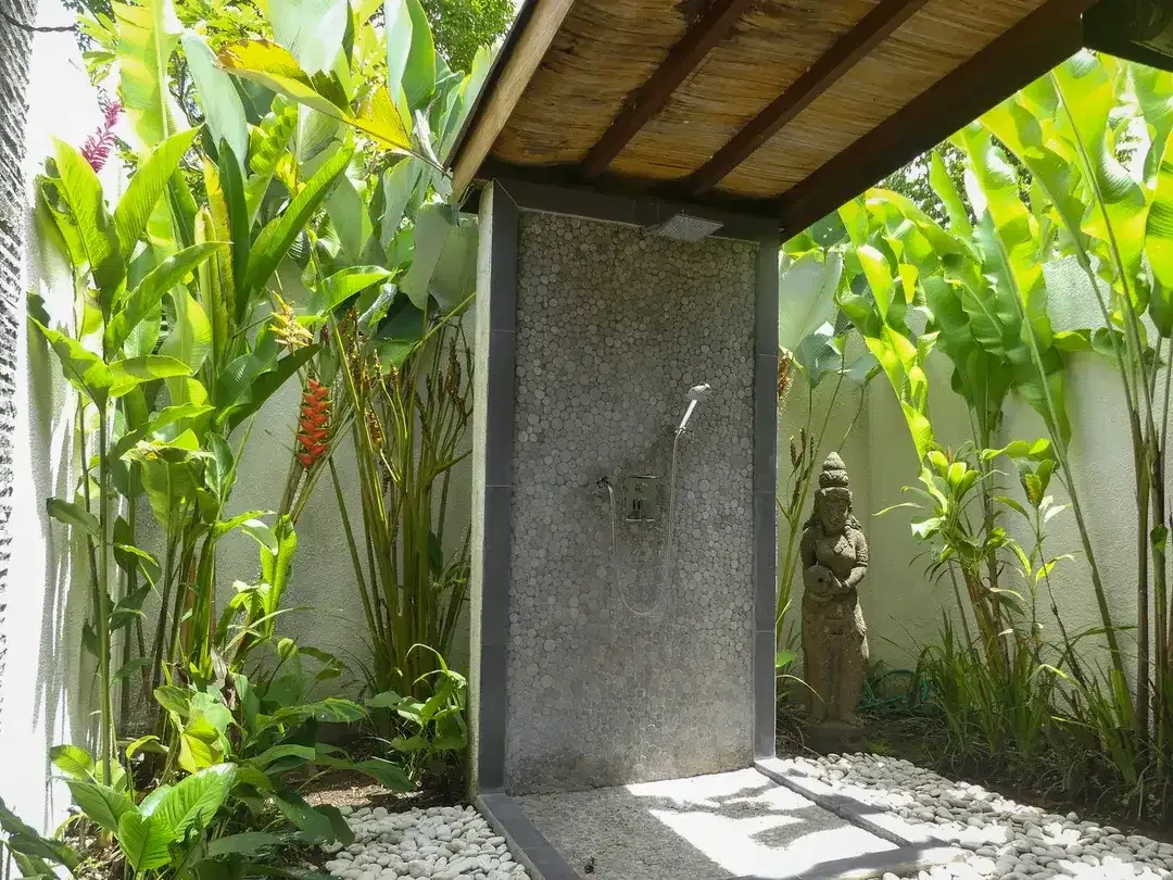 For Lease Spacious Villa with Ricefield View in Buduk - Mengwi - Image 9 of 10