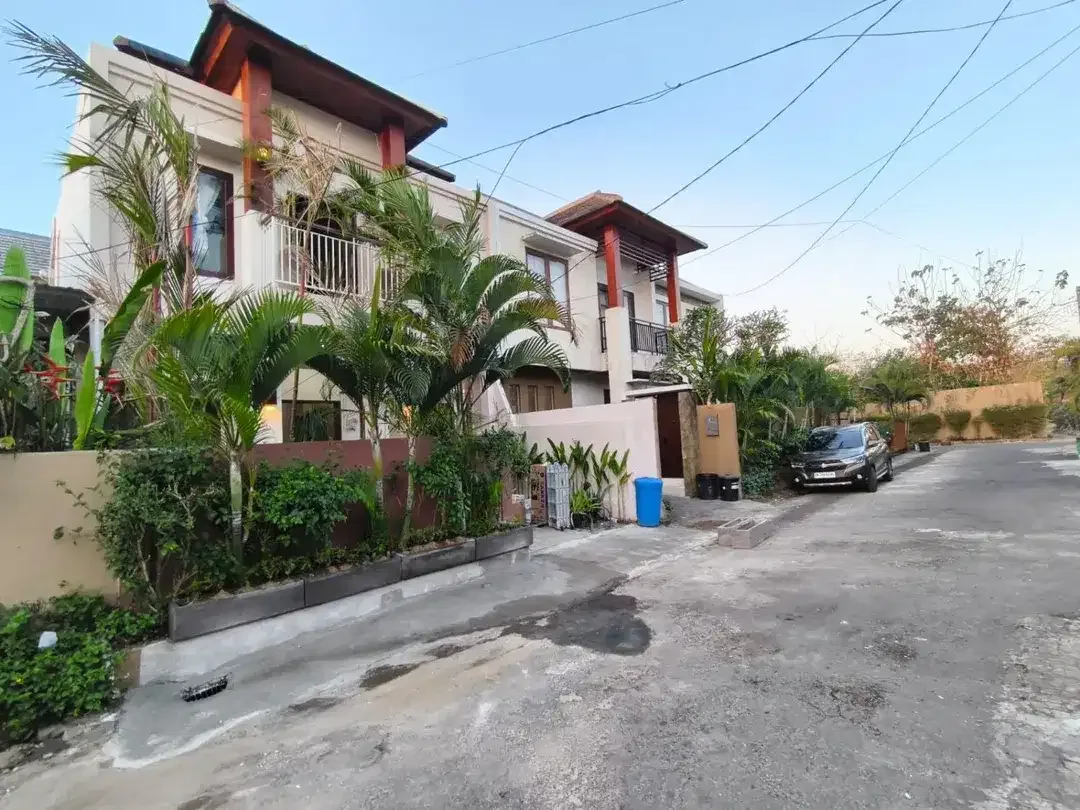 Rumah Fully Furnished dan One Gate System Dekat Tol Nusa Dua - Image 5 of 10