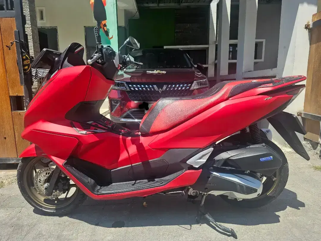 Honda PCX ABS 2025 | Tangan 1 | Beli Baru Jan 2026 | KM 17rb - Image 1 of 8