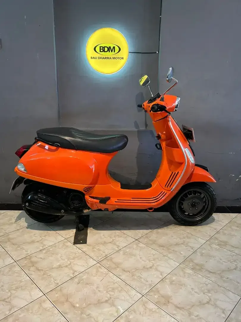 PIAGGIO VESPA S 150 CC TAHUN 2012 PAJAK HIDUP LNGKAP BALI DHARMA MOTOR - Image 6 of 7