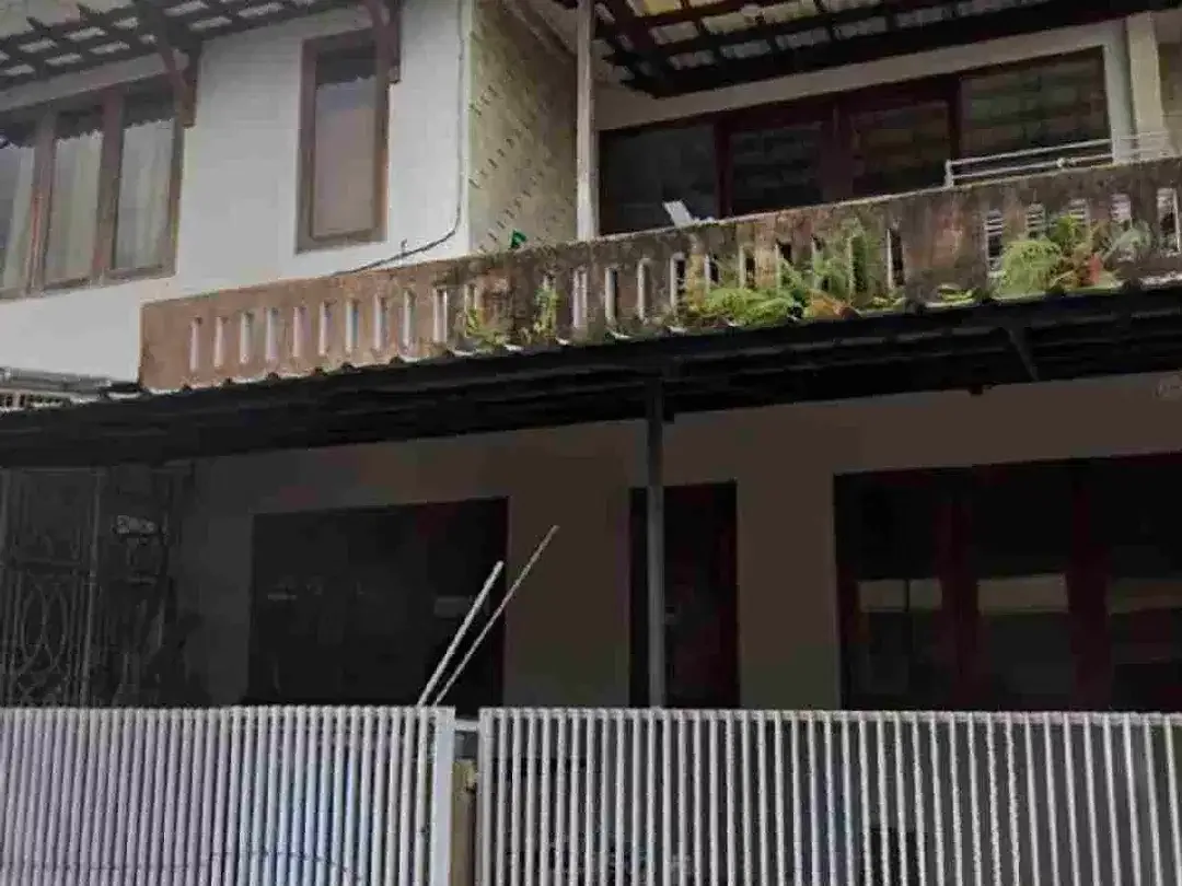 jual BU rumah luas 2,4 are & 2 lantai di jln.Cargo samping perumh Citraland denpasar - Image 3 of 10