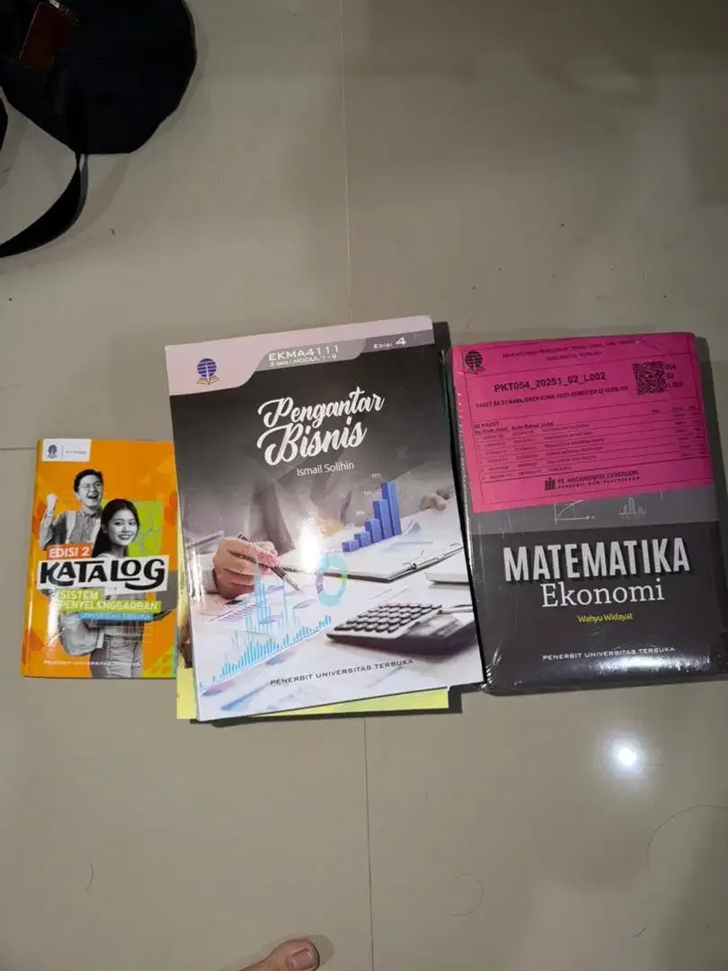 Buku Kuliah 2 Semester - Image 3 of 3