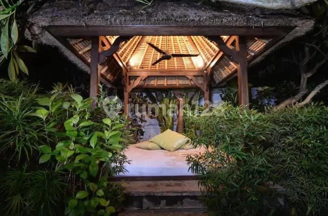 Villa Dijual Lokasi Oberoi Seminyak - Image 4 of 4