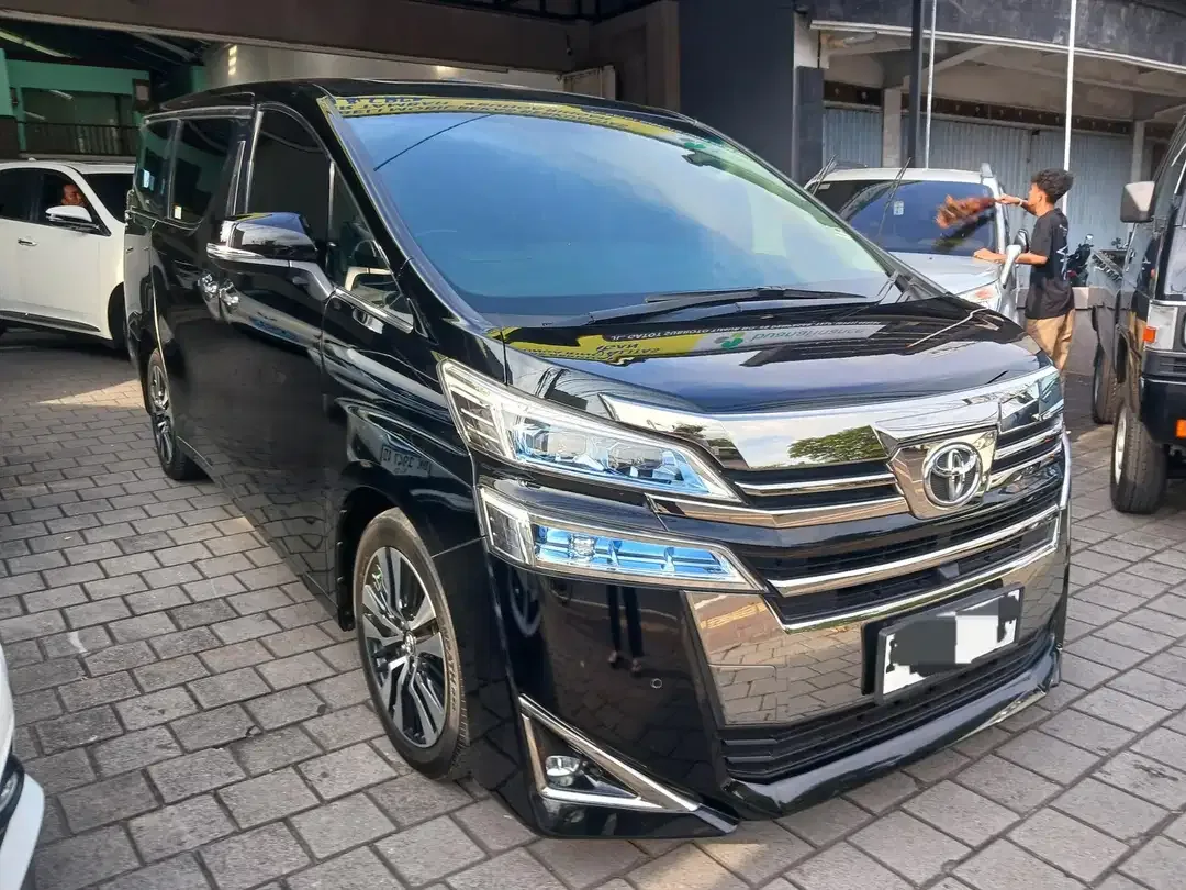 Toyota Vellfire G 2019 Hitam A/T 2.5cc - Image 2 of 9