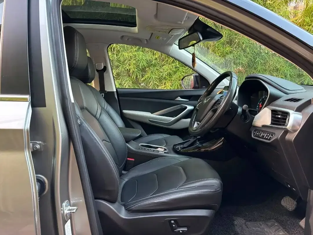 WULING ALMAZ RS PRO 7 SEATER 2021 - Image 10 of 10