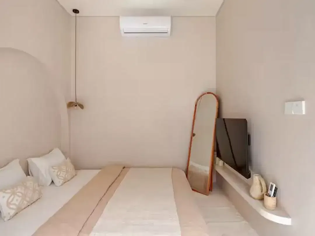MODERN MEDITTERANEAN BOHO STYLE  2 BEDROOMS VILLA AT BERAWA CANGGU - Image 8 of 10