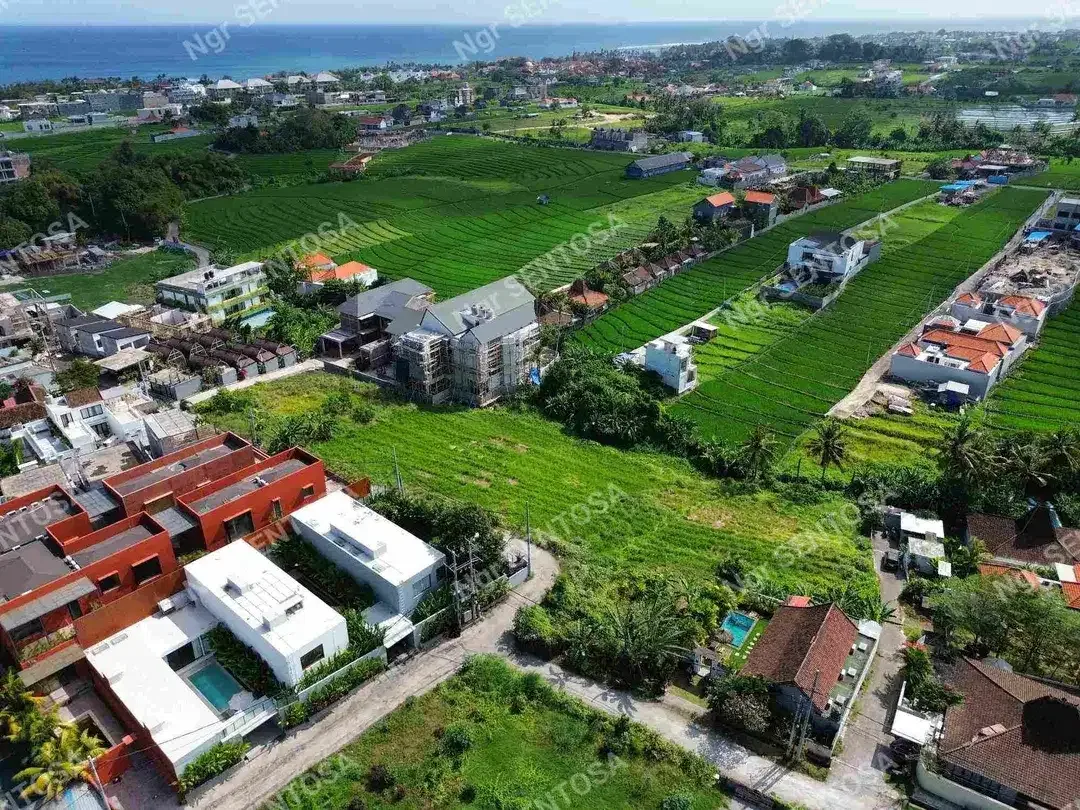 Tanah Pererenan 800 Meter Pantai lingkungan mewah murah - Image 1 of 10