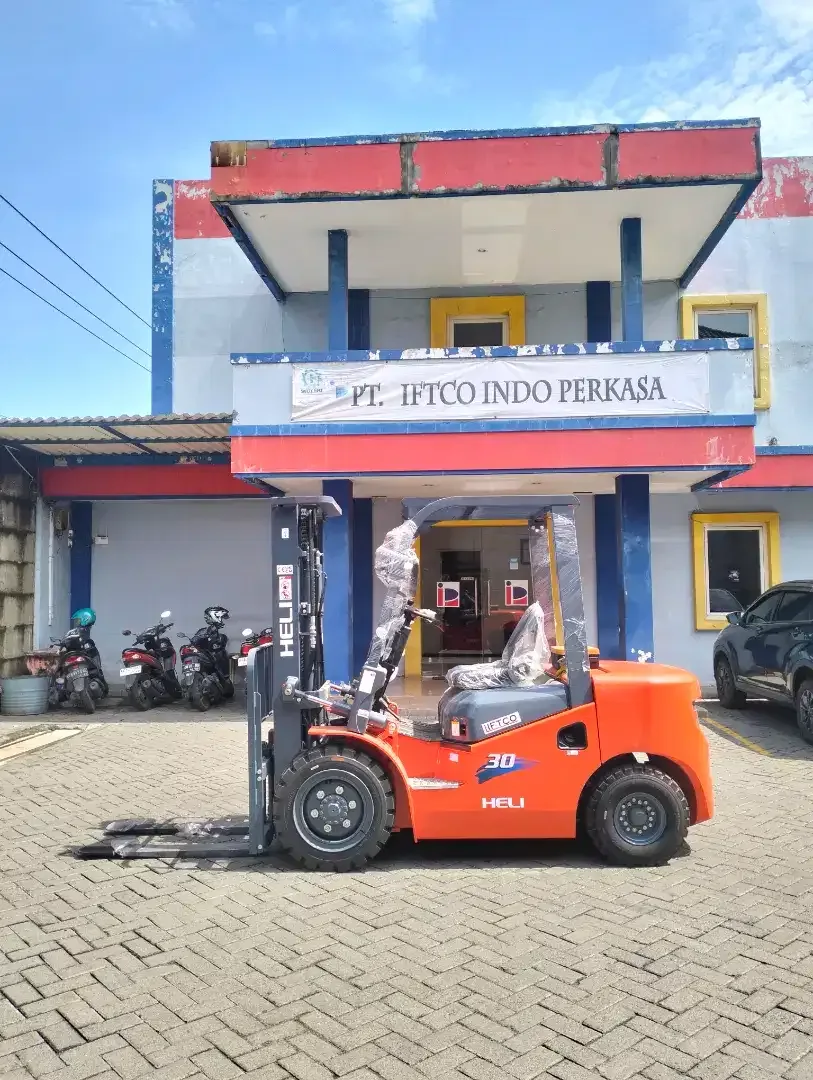 Jual Forklift Diesel HELI 3 Ton Engine ISUZU Japan Di Bali - Image 1 of 4