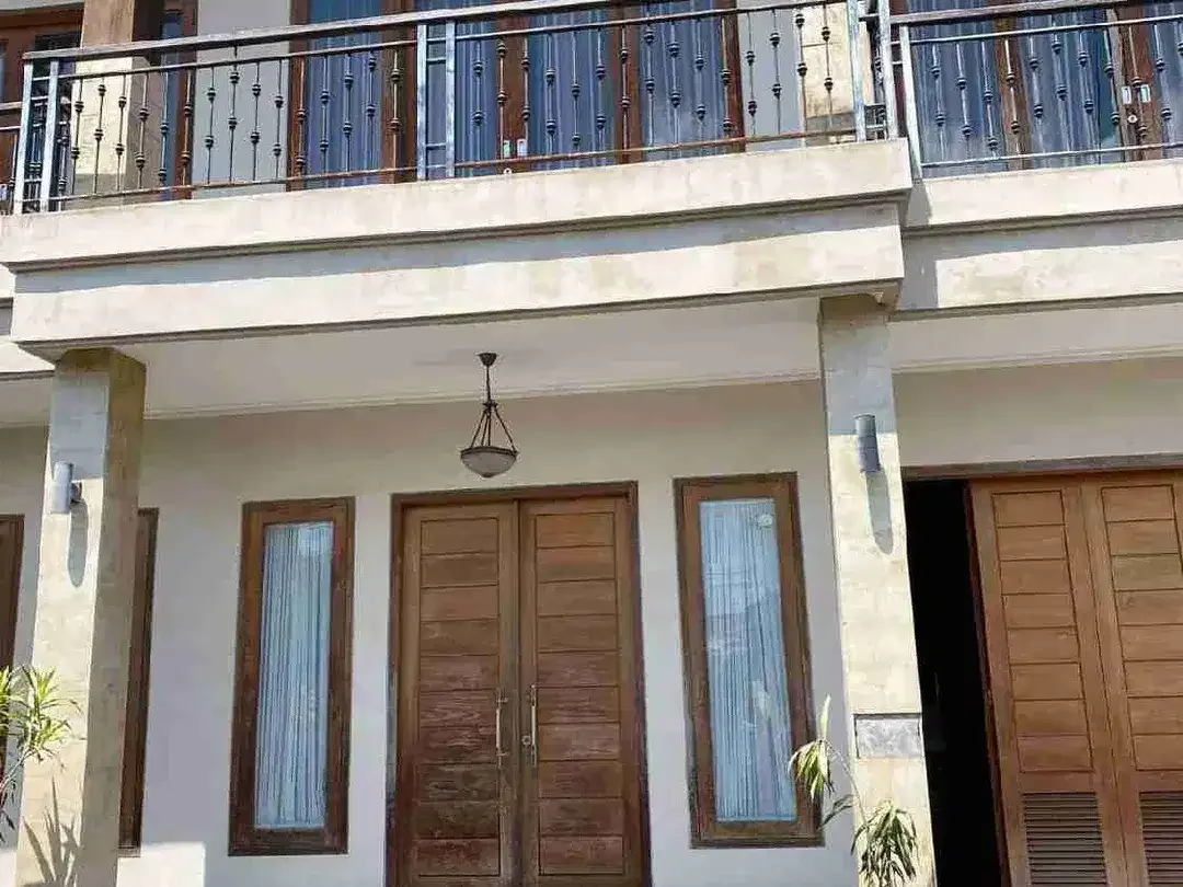 Rumah luas di jantung Kota Denpasar Selatan - Image 4 of 8