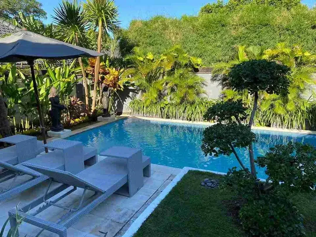 Villa 1 Lantai dengan Taman dan Pool di Umalas - Image 2 of 10