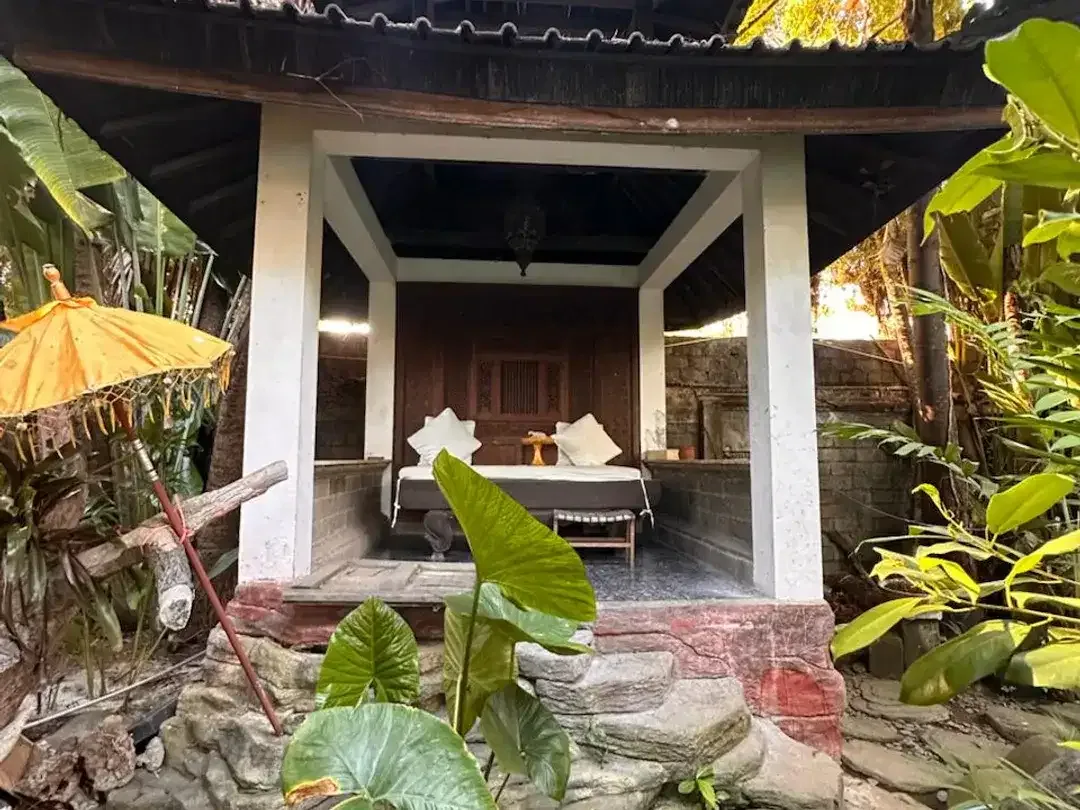 Prime Location! Tanah 24,3 Are Bonus Bangunan Villa di Central Legian, Kuta - Image 3 of 10