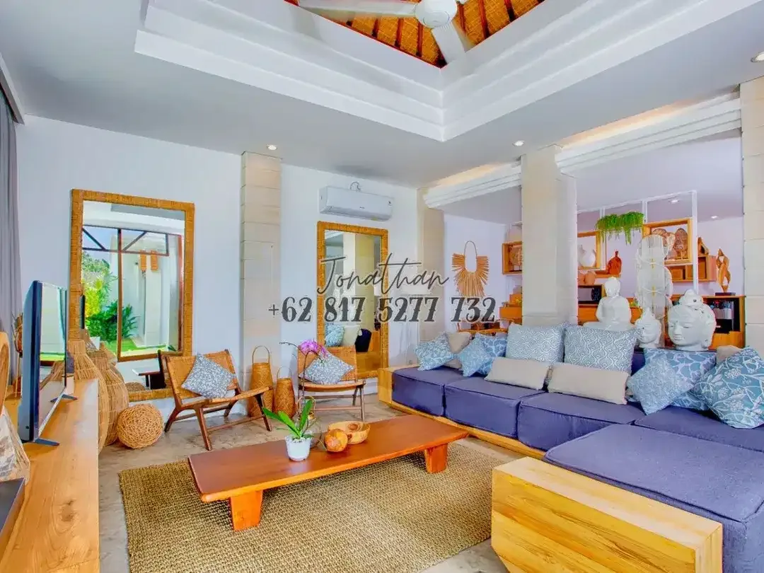 Disewakan Villa Bulanan 3 Kamar Tidur Dekat Pantai Berawa Canggu Bali - Image 3 of 10