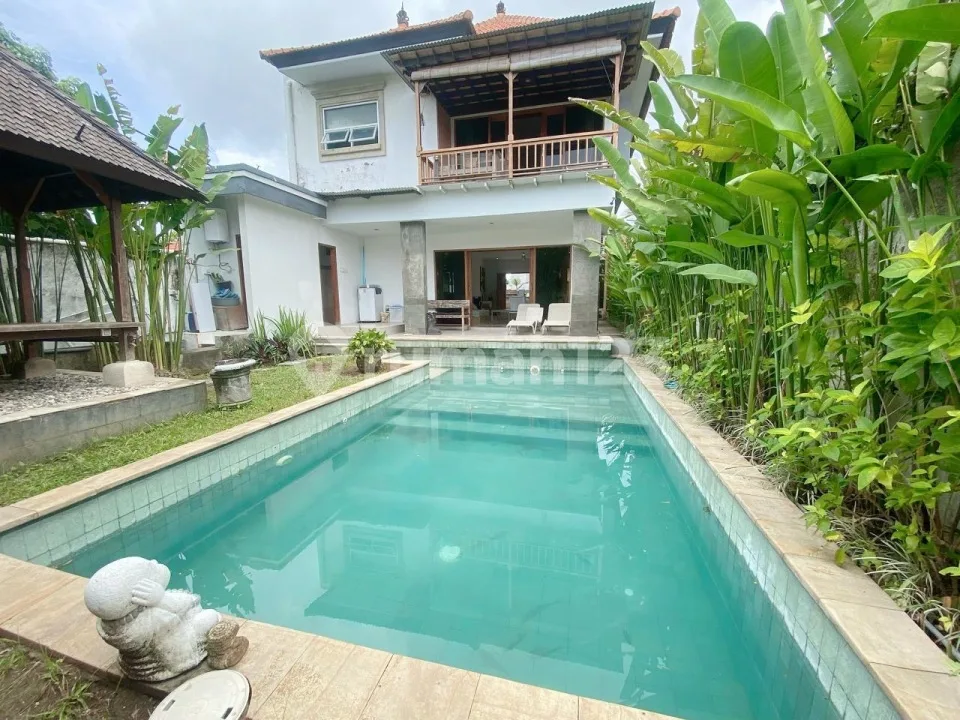 Jual Villa Siap Huni Area Strategis Umalas Seminyak - Image 1 of 4
