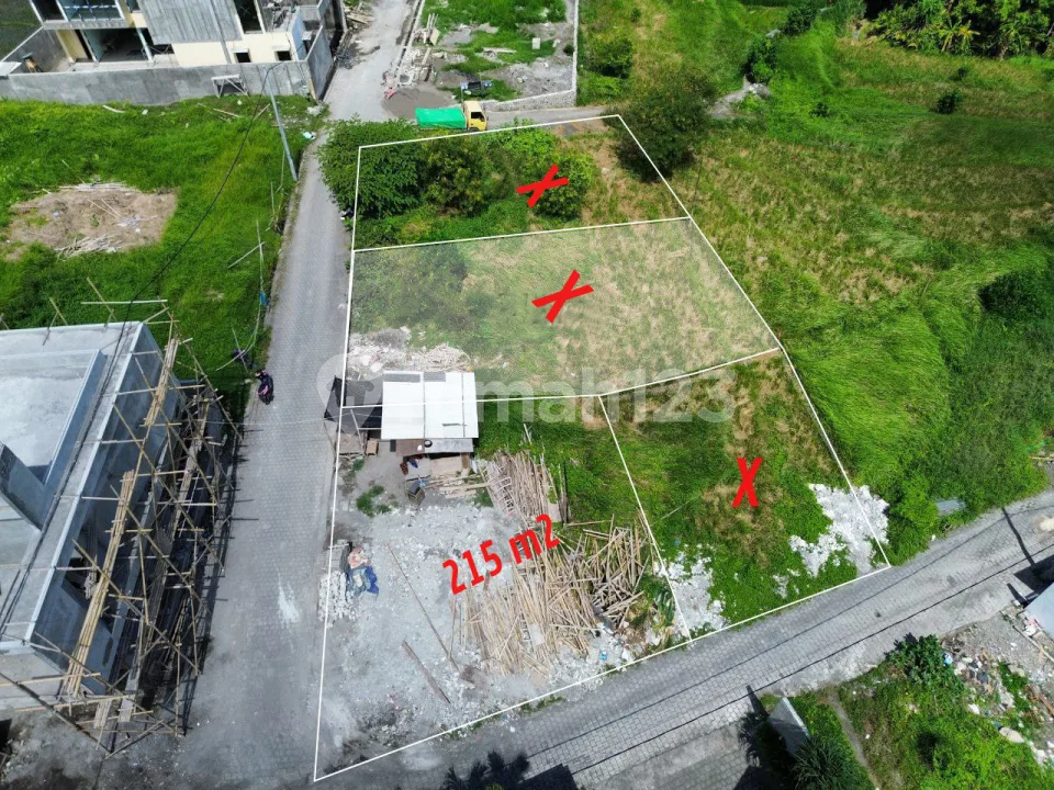 Tanah di pantai Cemagi 215m2 - Lingkungan Villa - Image 1 of 4