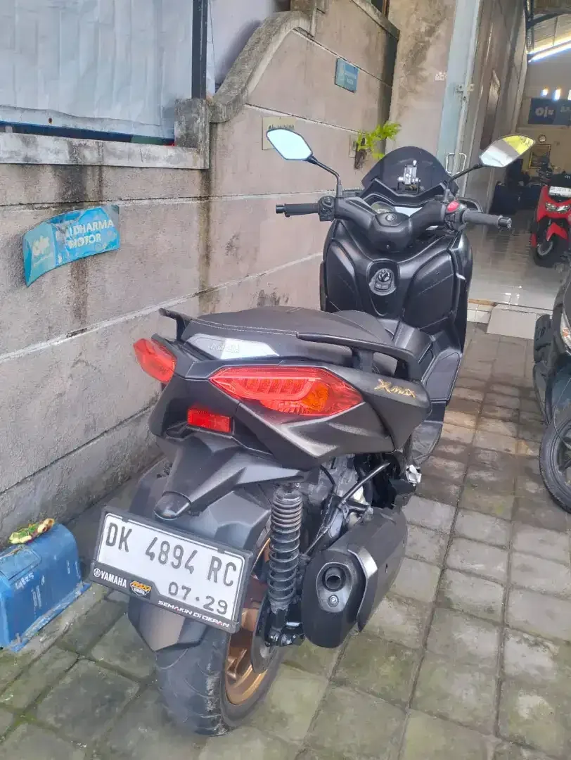 X MAX 250 CC thn. 2022 cash Bali dharma motor - Image 2 of 3