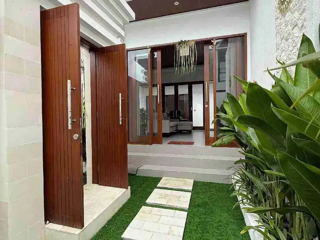disewakan 2 united villa selama 20 th dekat GWK Ungasan Kuta Selatan Badung Bali IDR GLOBAL 6 BILLIONS - Image 1 of 10