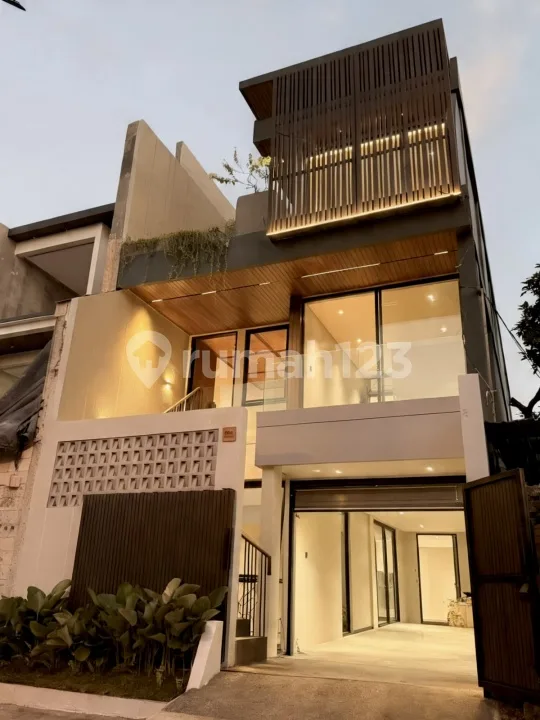 Rumah Baru Style Minimalis Modern Pusat Kota Denpasar - Image 2 of 4