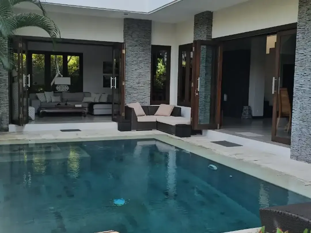 For Sale - Freehold - One Estate of 2 of 3 Storeys-Villas with Panoramic Sunset View in Brawa - Canggu, Bali - Image 3 of 10