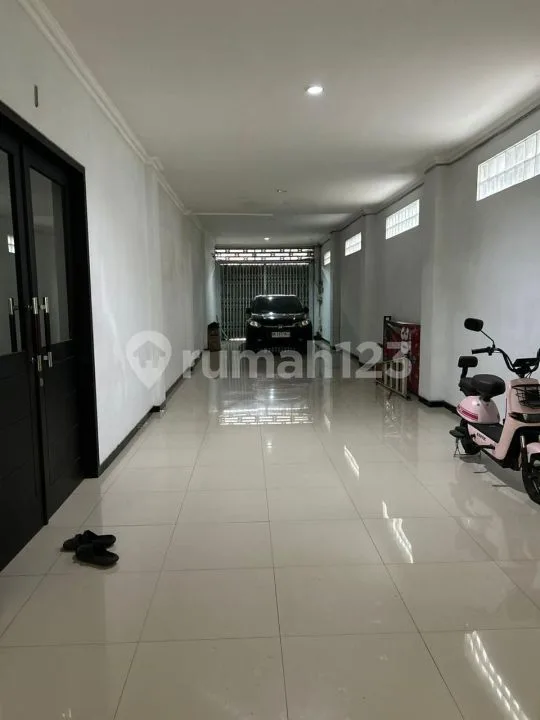 Ruko Gandeng 3 Lantai - Teuku Umar, Denpasar - Image 2 of 4