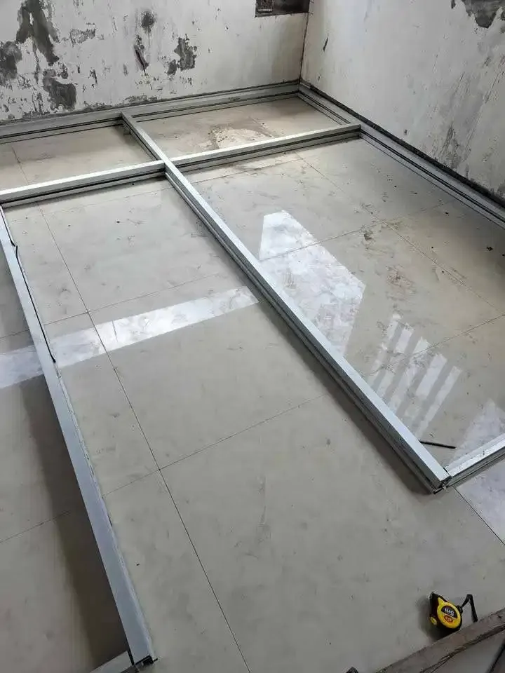 Paket Pintu dan Kaca Alumunium Lebar 383 cm Tinggi 300cm - Image 3 of 5