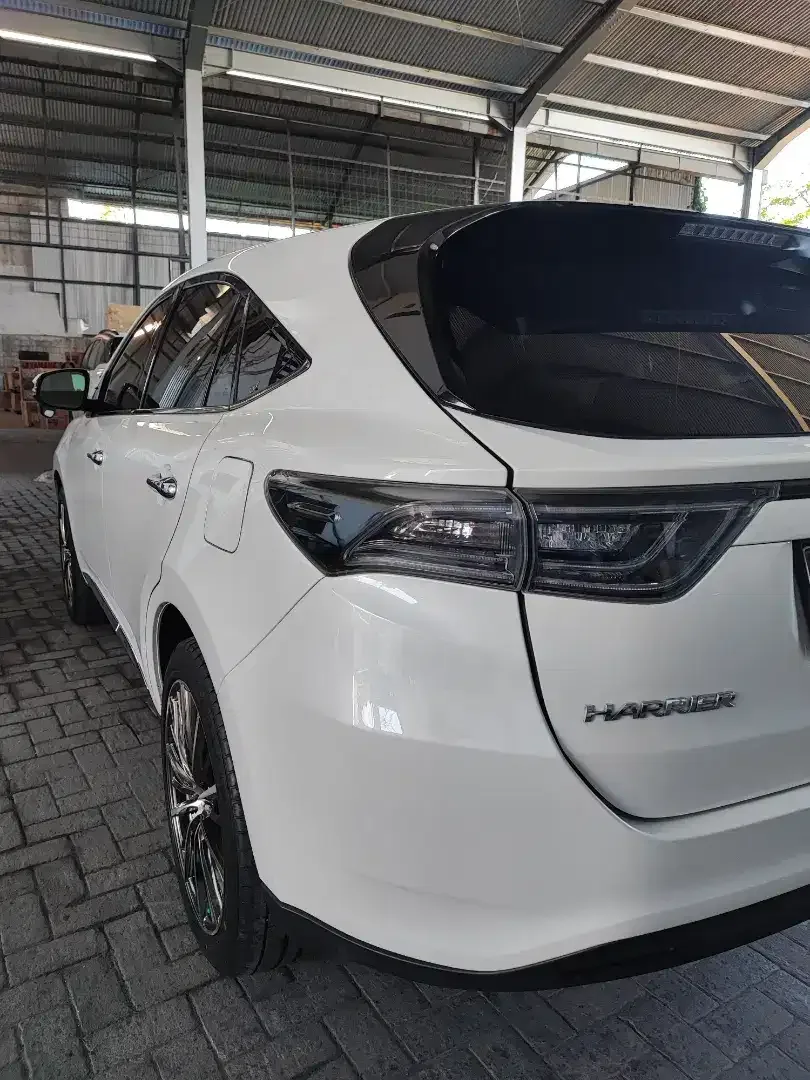Toyota Harrier 2015 - Image 4 of 7