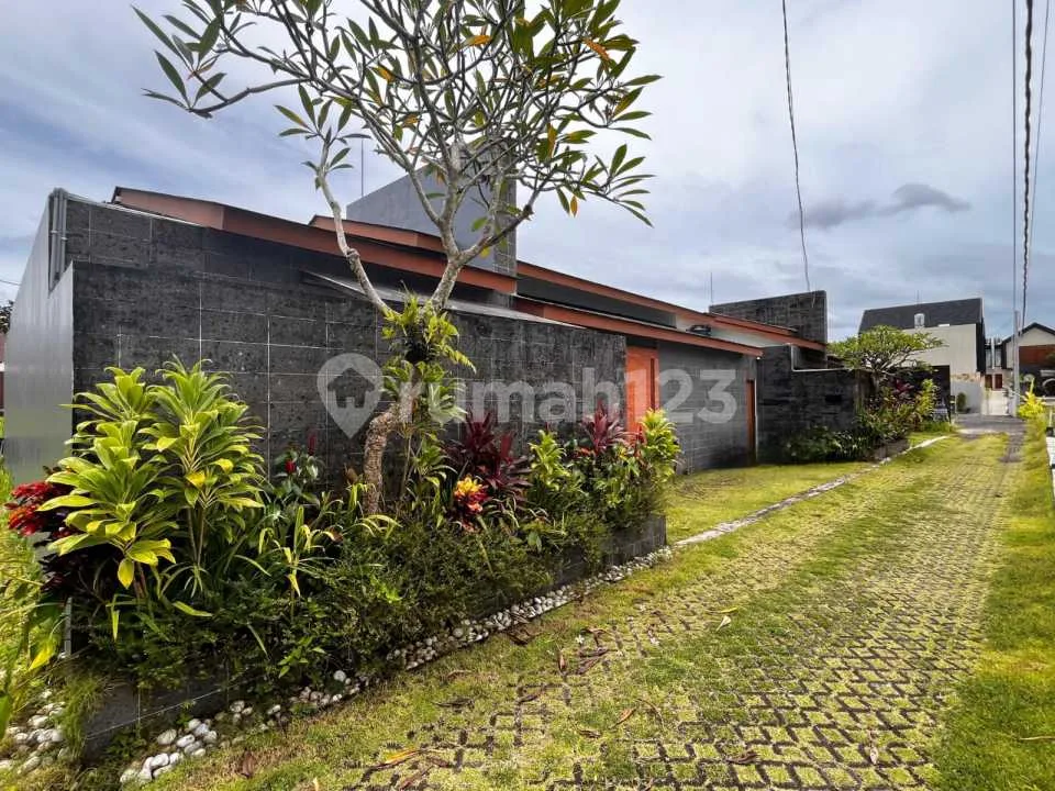 Tropical Villa 2 Bedrooms Lodtunduh Ubud - Image 2 of 4