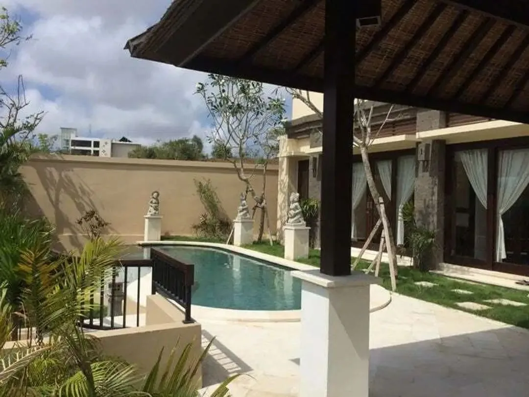 Villa Besar Uluwatu dgn Pemandangan Laut - Image 3 of 9