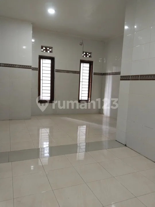 Disewakan Rumah 2 Lantai di Denpasar Selatan - Image 4 of 4