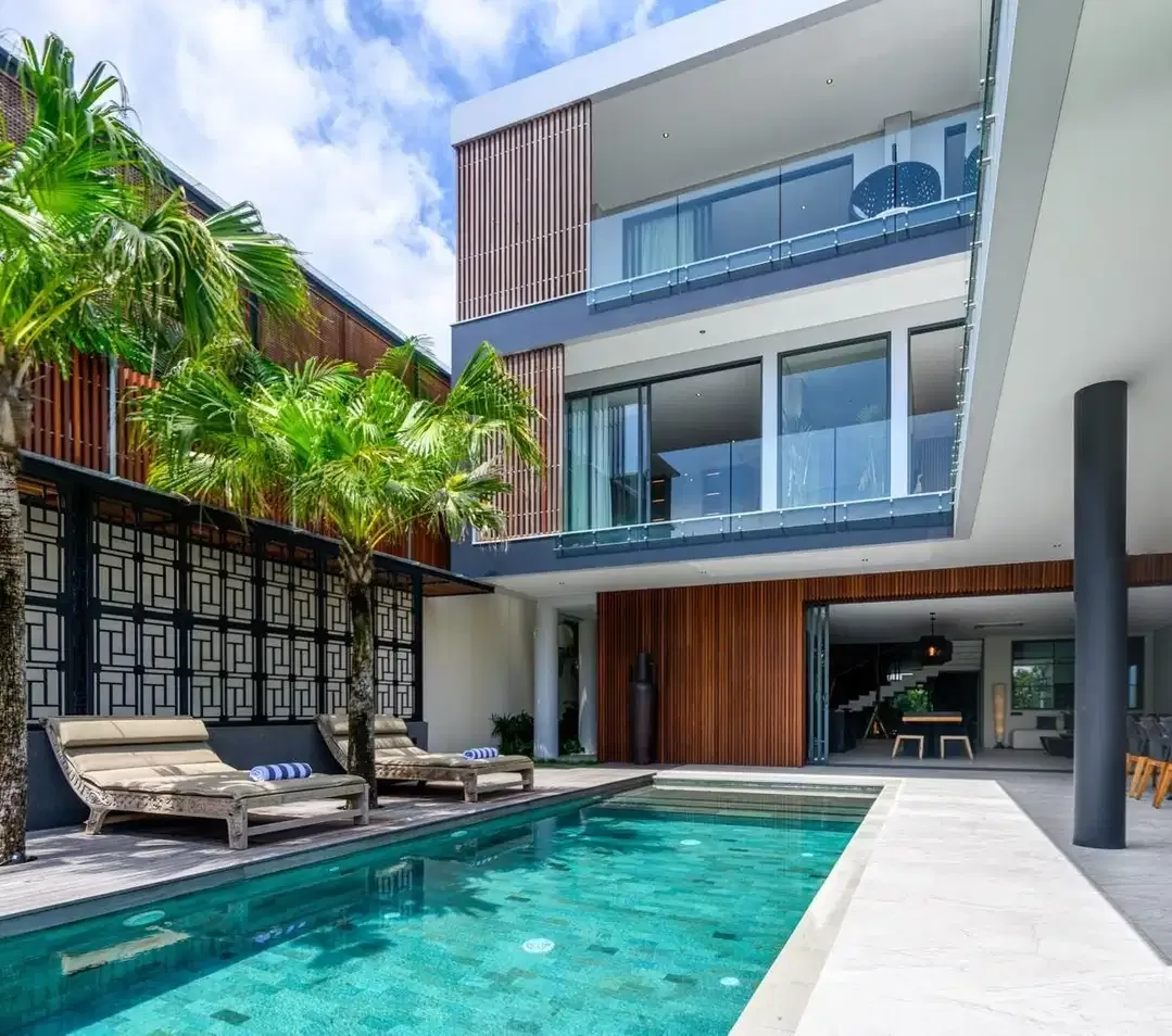 Villa Modern Luxury Jimabran Badung - Image 1 of 10