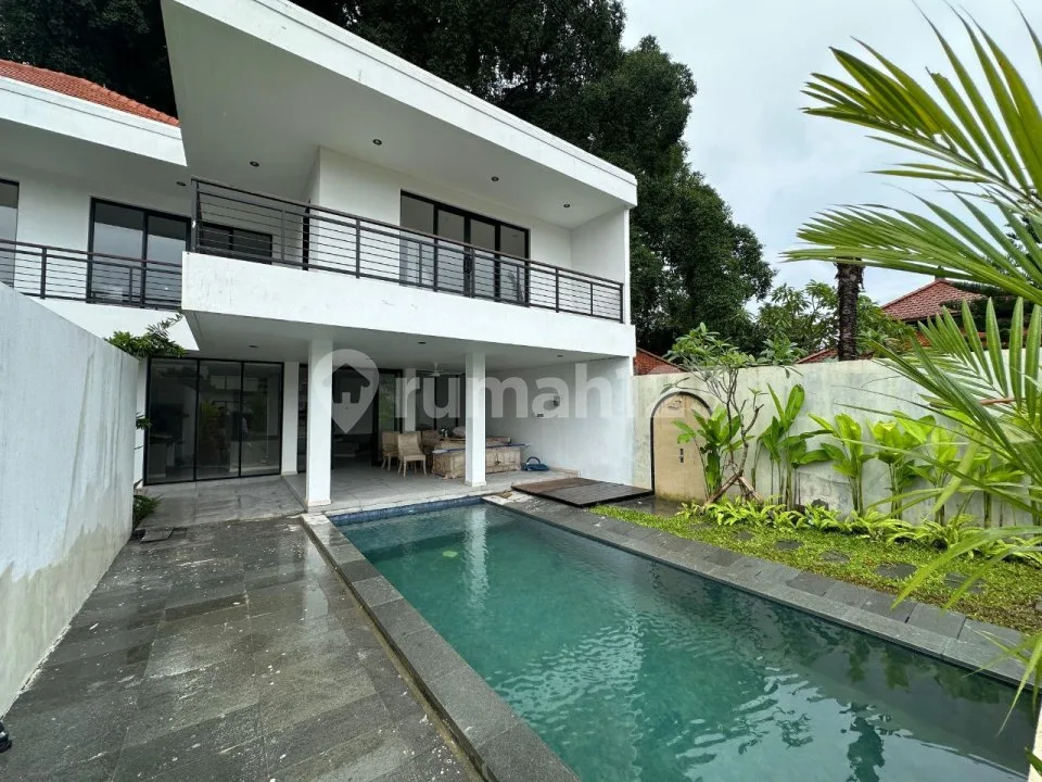 Brand new 5 bedrooms villa 330m2 di batur sari Sanur Bali - Image 3 of 4