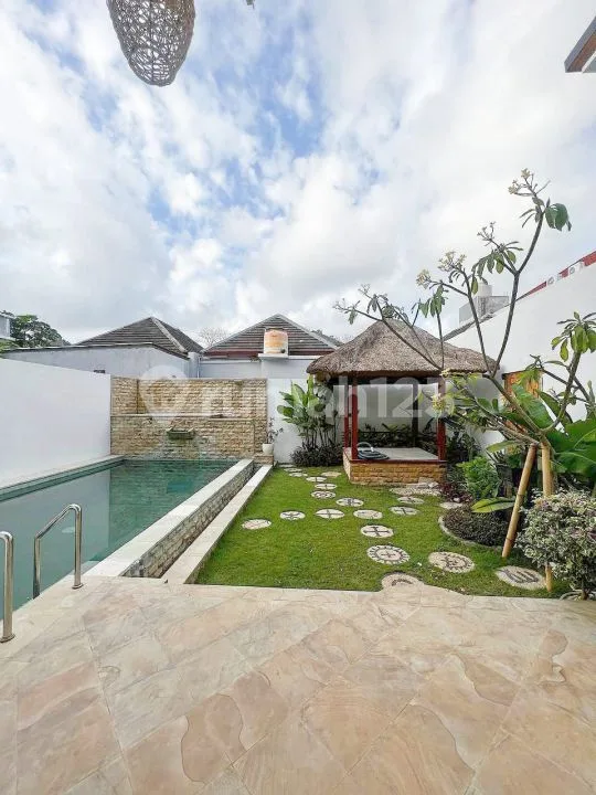 Rumah Dua Lantai Modern With Pool Dekat Gwk Jimbaran - Image 3 of 4