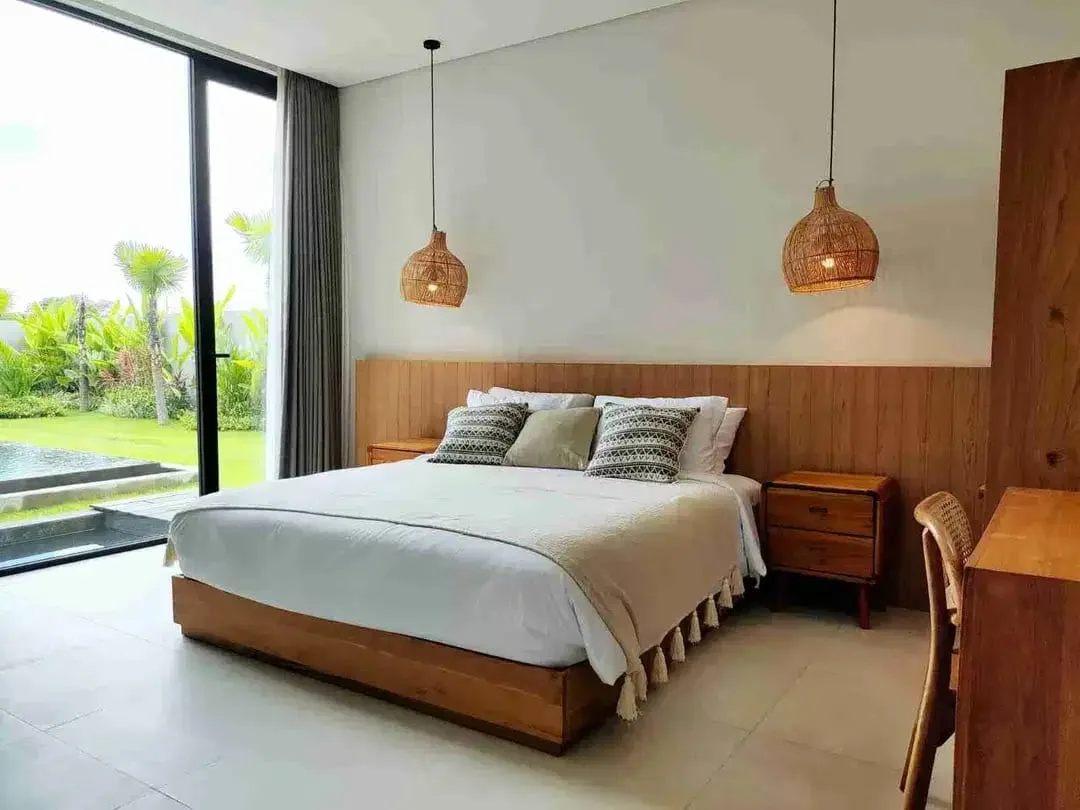 BRAND NEW LUXURY 3 BEDROOM AT PERERENAN CANGGU BALI - Image 4 of 10