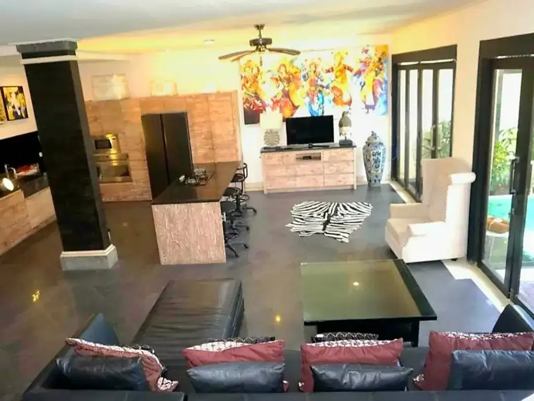 Dijual Villa Bonus Coffee Shop Di Canggu Bali - Full Furnished - Image 9 of 10