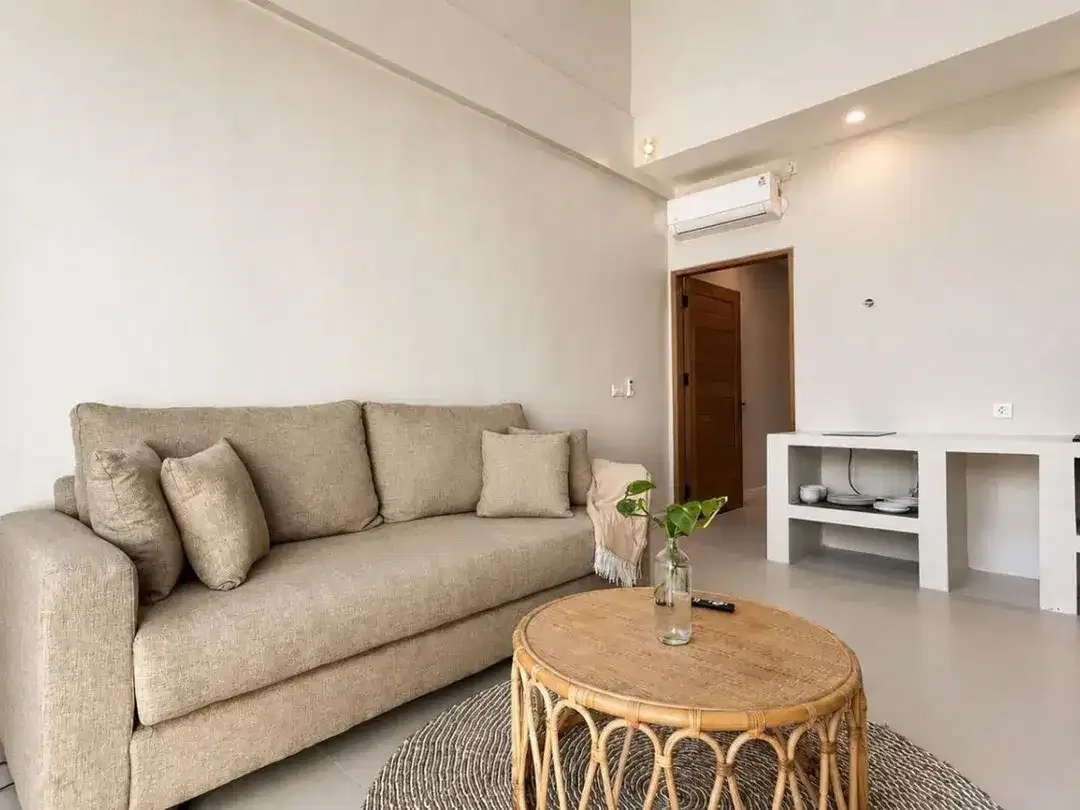 BEACHSIDE VILLA IN BATU BOLONG CANGGU - Image 8 of 10