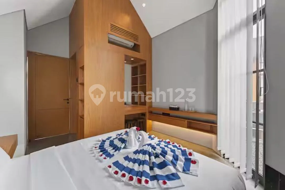 Freehold - Modern 2-Bedroom Villa With Private Pool - Only 10 Minutes To Central Ubud, Bali - Image 3 of 4