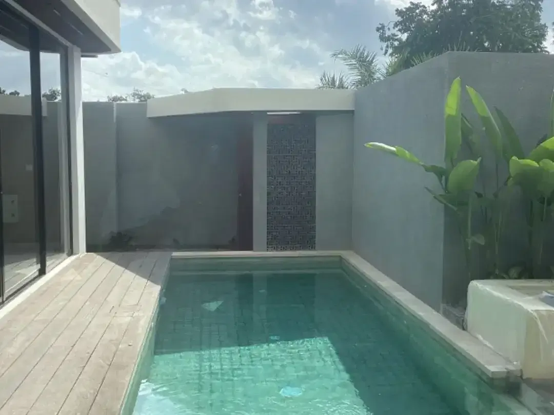 Villa 3 Bedrooms 200 sqm Freehold in Tumbak Bayuh Canggu - Image 2 of 10