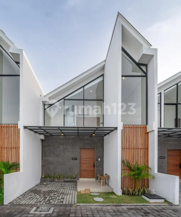 Villa Modern 2 Kamar di Seminyak Fully Furnished - Image 3 of 4