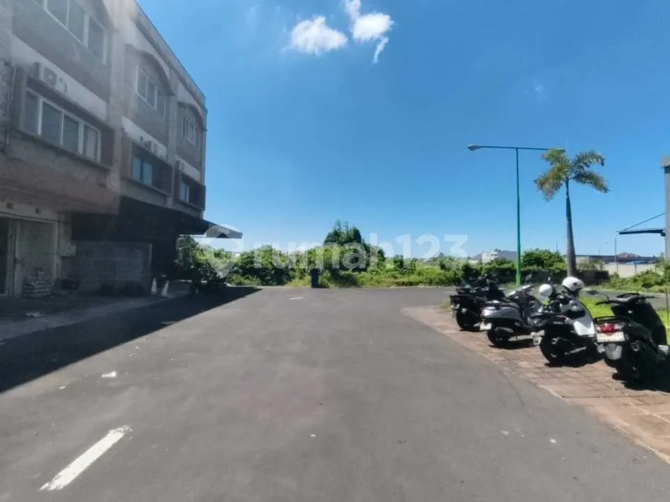 Dijual 2 Unit Ruko Gandeng - Lokasi Strategis Imam Bonjol, Denpasar Barat - Image 2 of 4