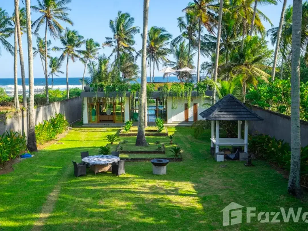 6 Bedroom Villa for sale in Pekutatan, Bali - Image 2 of 10