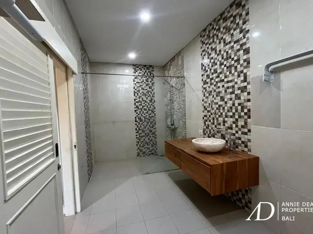 LEASEHOLD 25 YRS | 2-BEDROOM VILLA IN MERTANADI - SEMINYAK - Image 6 of 9