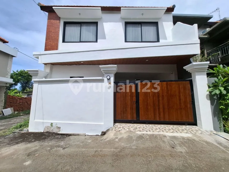 Villa Baru di Area Sanur Cocok Utk Keluarga - Image 1 of 4
