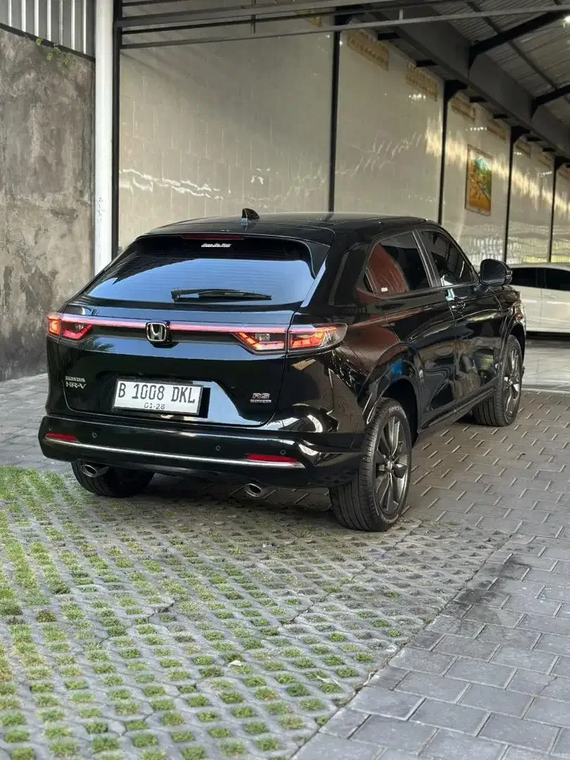HRV RS 2022 TURBO MATIC LOW KM TERIMA DK ISTIMEWA SIAP PAKAI - Image 3 of 10