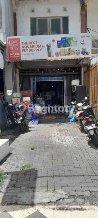 Ruko 3 Lantai Siap Pakai di Lokasi Strategis - Image 1 of 2