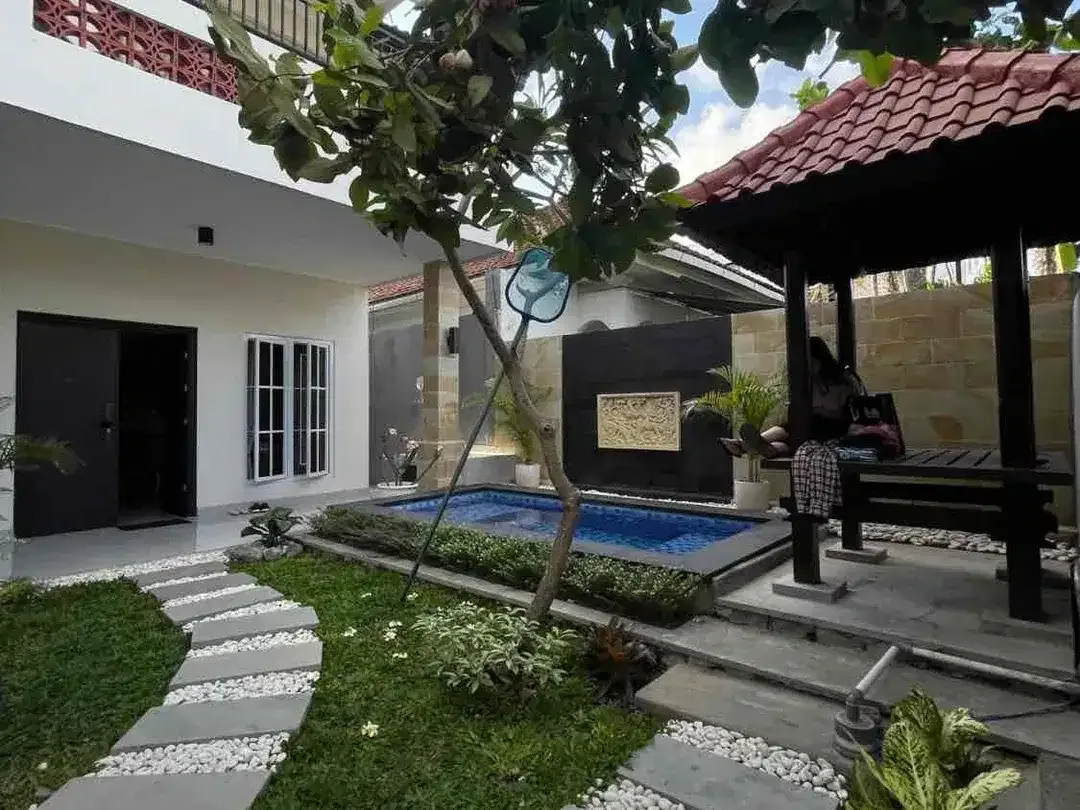 Semi Villa for sale in the heart of KEROBOKAN BALI - Image 4 of 10