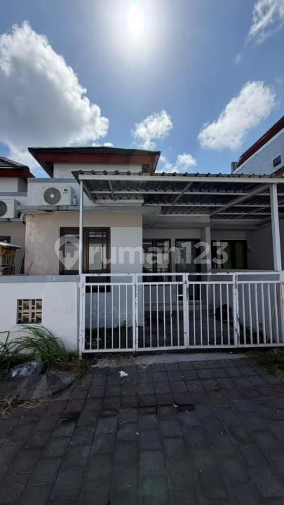 For Rent : Rumah Baru Renovasi Dalam Cluster One Gate di Jimbaran - Image 1 of 4