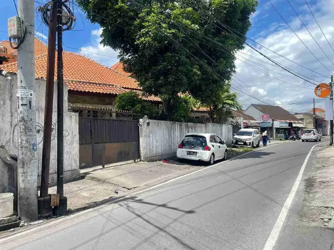 Tanah Komersial Bonus Rumah di Jalan Utama Tukad Banyusari - Image 2 of 4