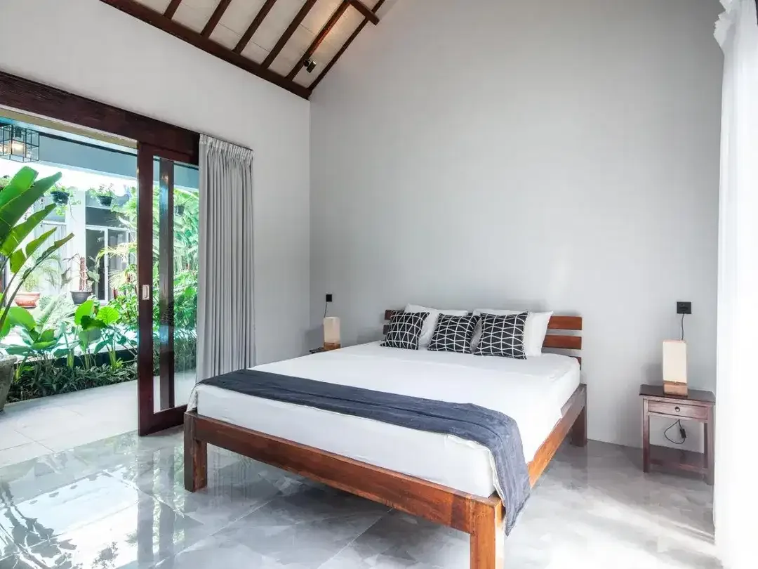 Di Sewakan Villa 6 Bedroom - Lokasi Canggu - Image 8 of 10