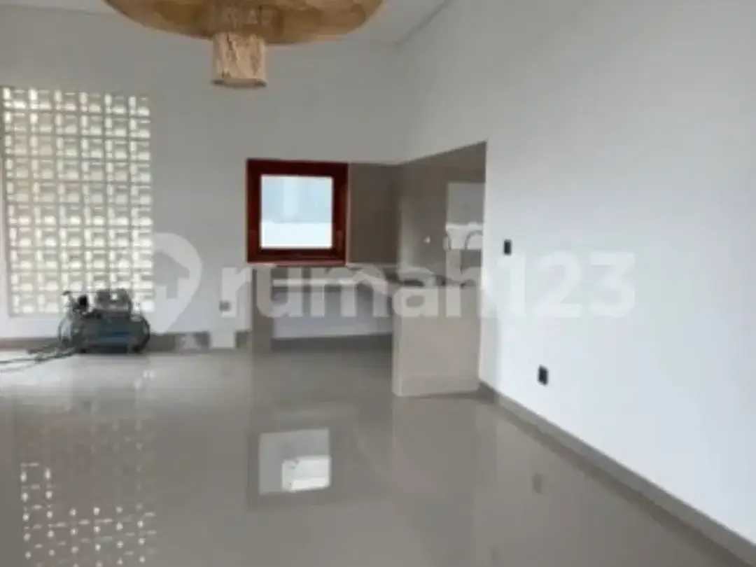 Dijual Rumah Baru 2 Lantai di Kuta Utara - Image 7 of 10