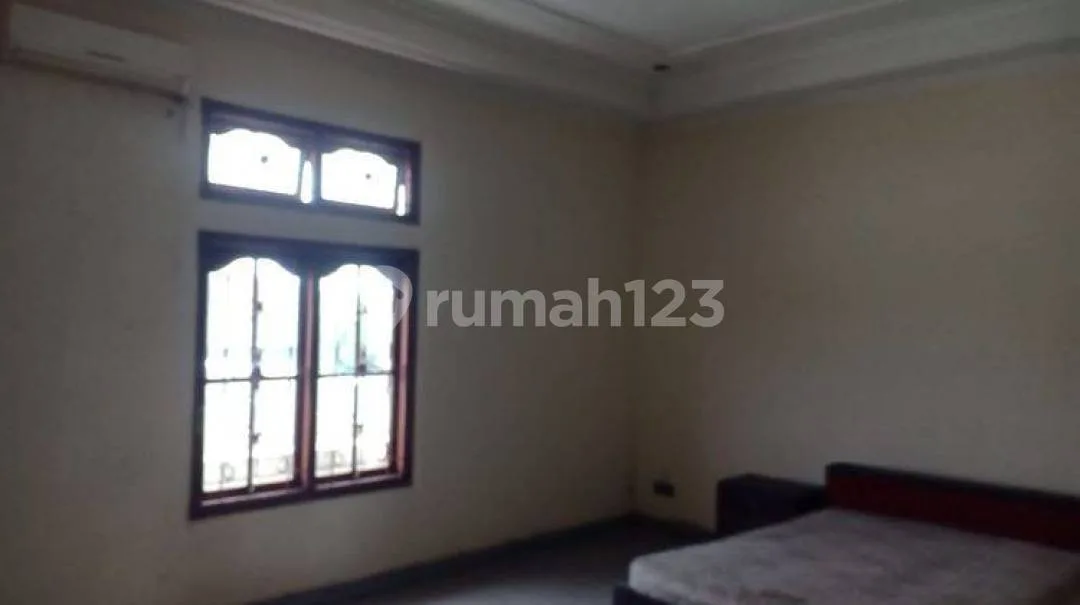 Ruko Lebar plus Gudang di by pass Soekarno Kediri Tabanan - Image 2 of 4